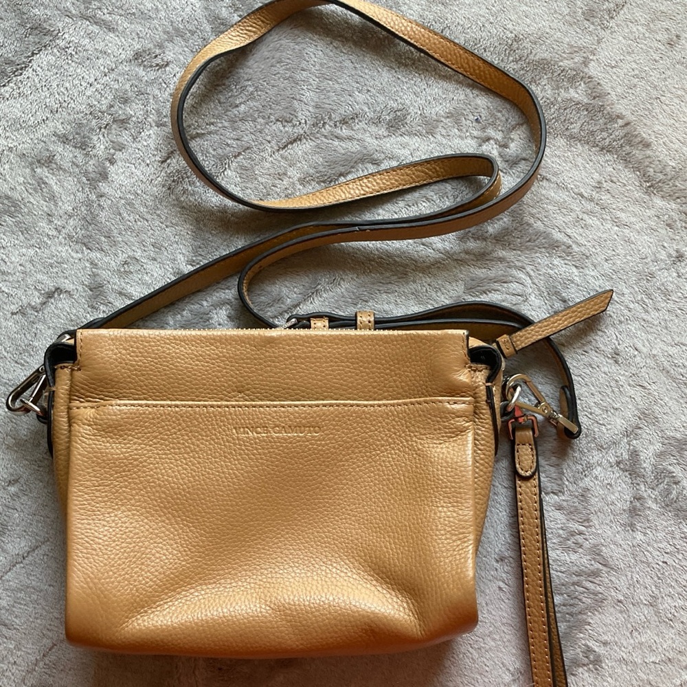 Vince Camuto Bry Leather Crossbody Bag/Wristlet in Oak | Excellent Condition